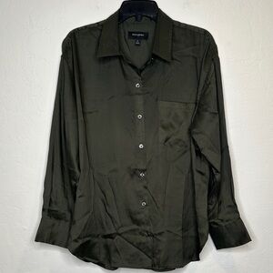Banana Republic Dark Green‎ Button Down Shirt